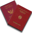 Thailaendischer und deutscher Pass fuer Visa